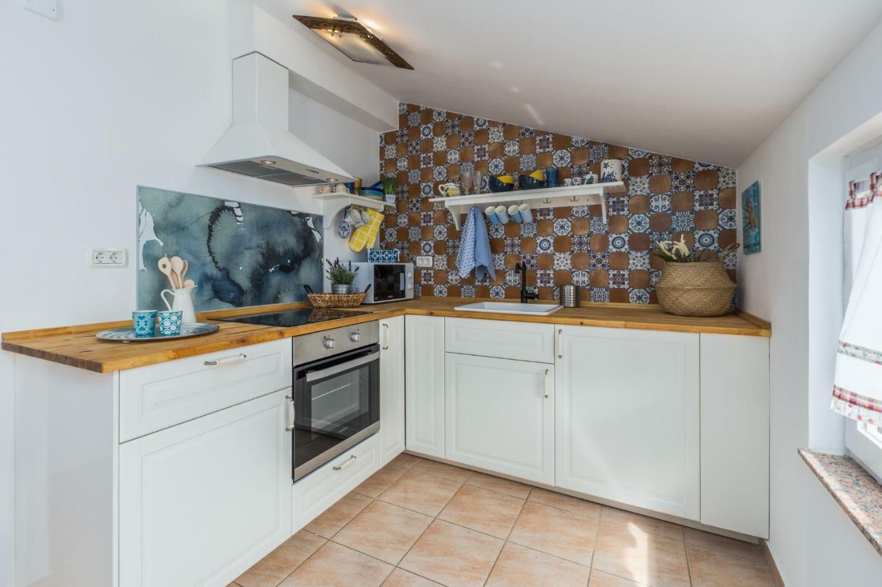 Apartments Sabijan Superior Deluxe ميدولين الغرفة الصورة